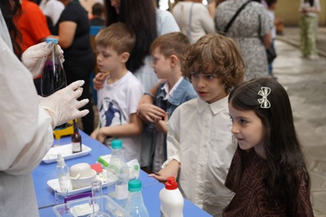 პირველკლასელების გაცნობის ღონისძიებები