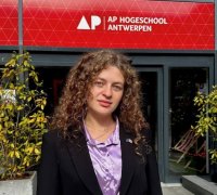 ანა ცოცხალაშვილი